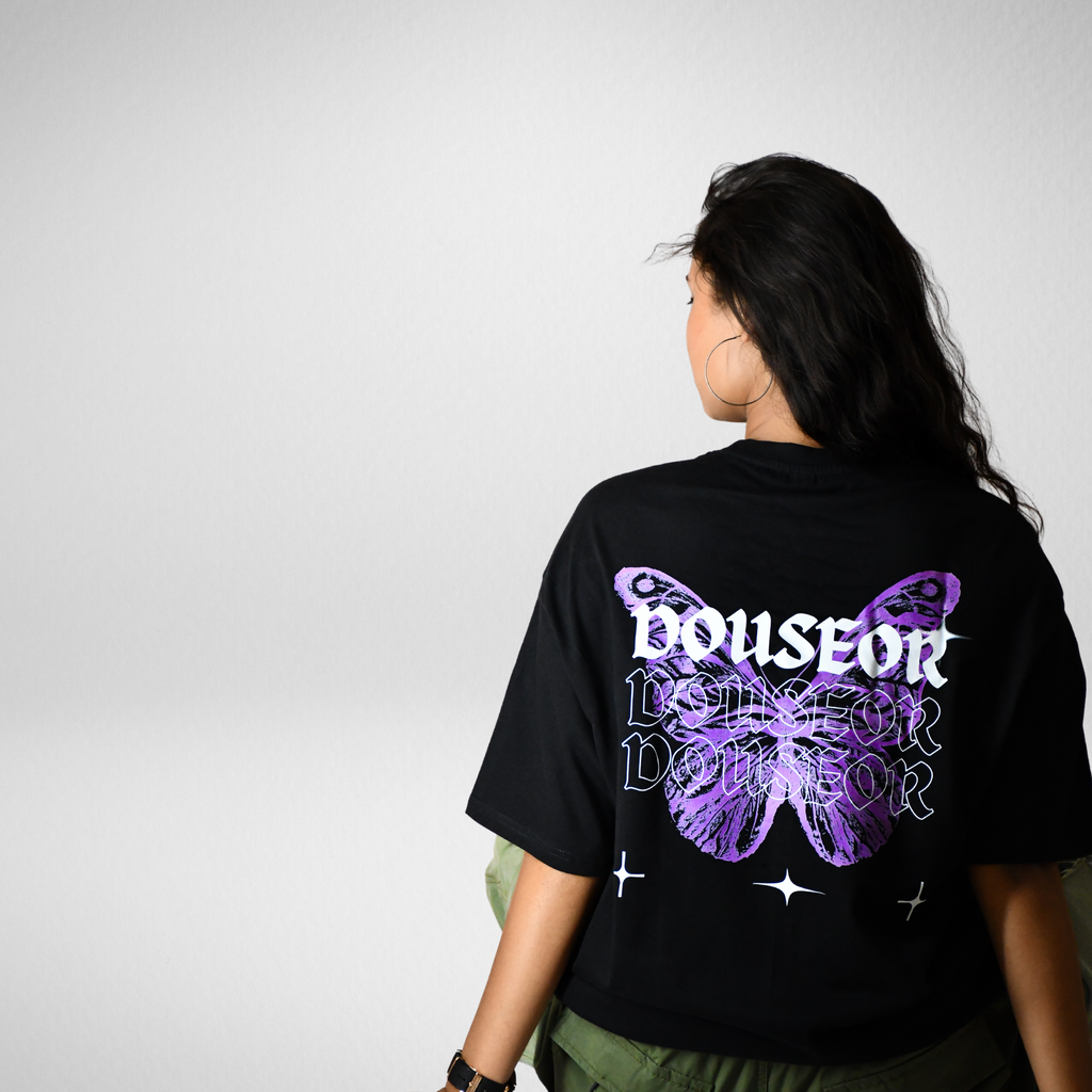 BUTTERFLY GRAPHIC T-SHIRT