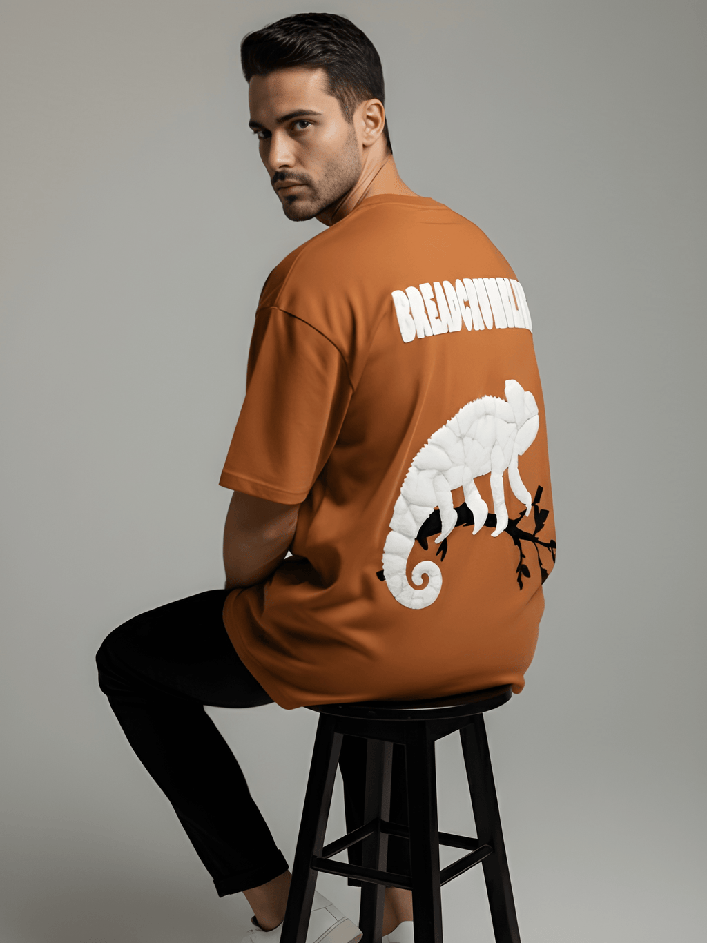 BREADCRUMBLING GLOW IN DARK PUFF PRINT T-SHIRT